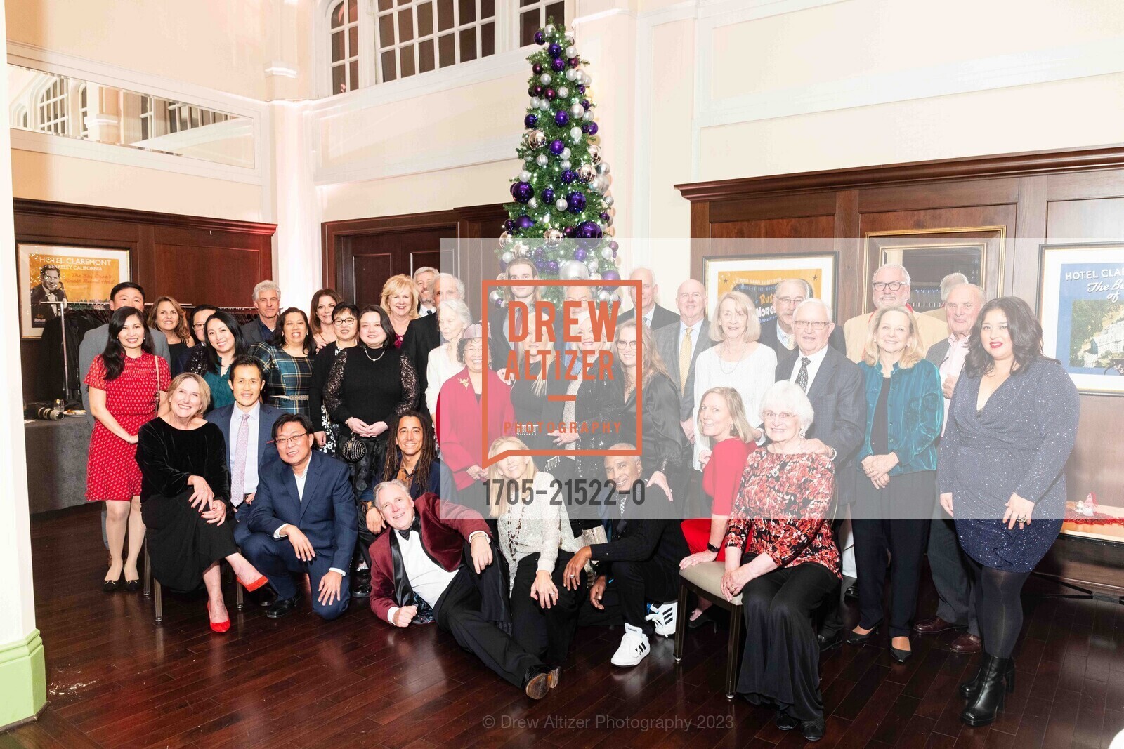 Paula Purcell, Kenneth Wun, Jay, Sabia Pinheiro, Garry Spanner, Amy Goldfarb, Trevor Lewis, Susan Perkins, Jan Boespflug, Jane Maushardt, Sarah Pinheiro, Edna, Vivian Ng, Stacey Kubiak, Meg Manzo, Kitty Mareschi, Lauren Robin, Beckie Lewis, Teri Spanner, Jeanette Janda, Rich Boespflug, Byron Fox, Alan Ng, Jennifer Young, Al Hackbarth, Agnese Serra, Jenny Kwok, Pam Chaloult, Alex Kubiak, William Wallace, Shina Richardson, Blake Spanner, Rob Perkins, Bob Moylan, Steve Janda, Matthew Reid, Photo #1705-21522-0