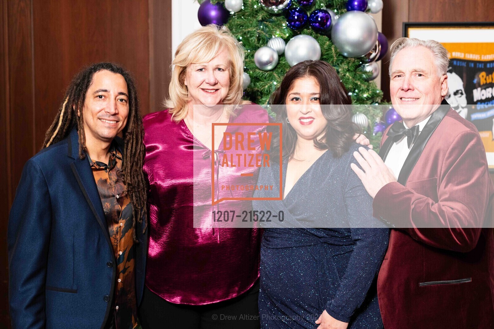 Sabia Pinheiro, Pam Chaloult, Sarah Pinheiro, Garry Spanner, Photo #1207-21522-0