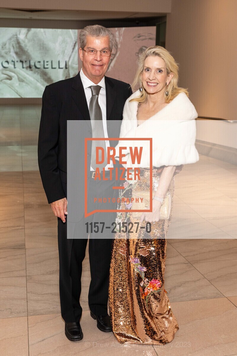 Steven Walske, Jennifer Walske, An Elegant Evening in The Court of Honor 2023, Legion of Honor. 100 34th Ave, SF, CA 94121 US, December 12th, 2023, Photo #1157-21527-0 Steven Walske, Jennifer Walske, Photo #1157-21527-0