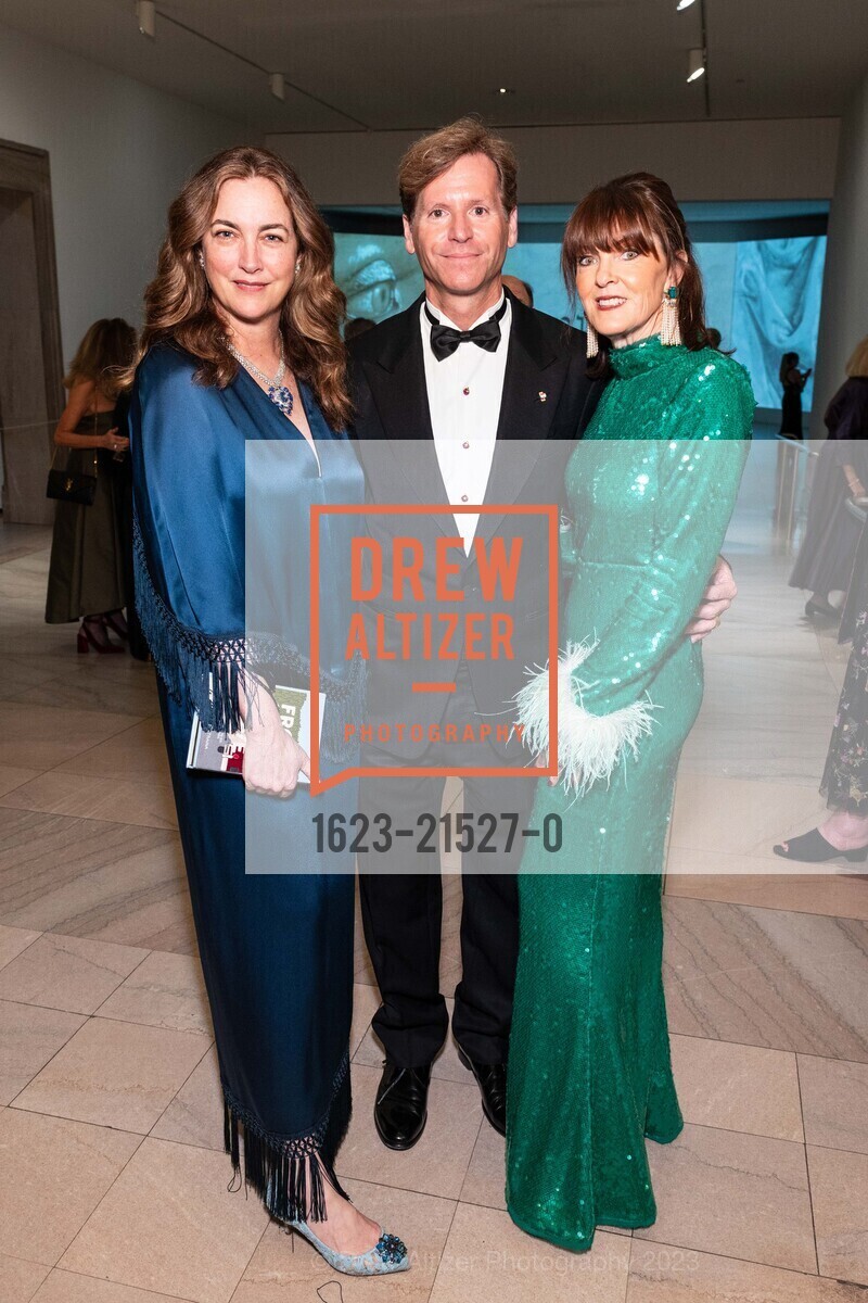 Alexis Traina, Trevor Traina, Allison Speer, An Elegant Evening in The Court of Honor 2023, Legion of Honor. 100 34th Ave, SF, CA 94121 US, December 12th, 2023, Photo #1623-21527-0 Alexis Traina, Trevor Traina, Allison Speer, Photo #1623-21527-0