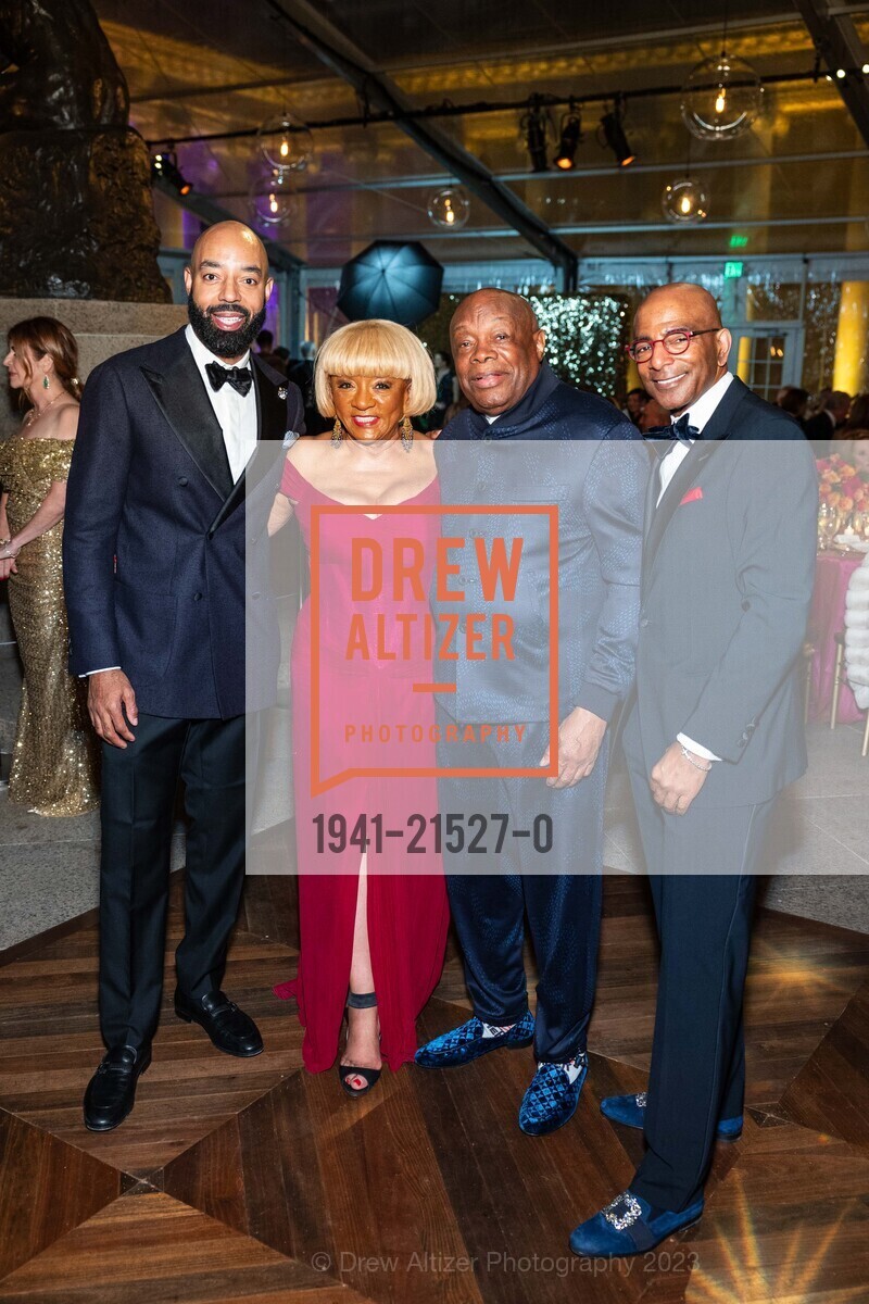 Bakari Adams, Brenda Wright, Willie Brown, Steve Bowdry, An Elegant Evening in The Court of Honor 2023, Legion of Honor. 100 34th Ave, SF, CA 94121 US, December 12th, 2023, Photo #1941-21527-0 Bakari Adams, Brenda Wright, Willie Brown, Steve Bowdry, Photo #1941-21527-0