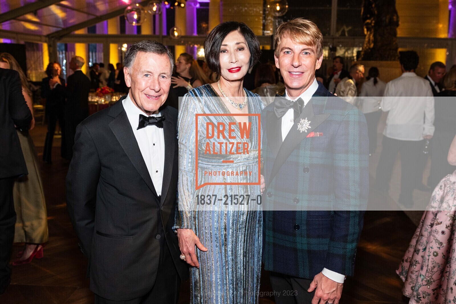 Carl Pascarella, Yurie Pascarella, Jack Calhoun, Photo #1837-21527-0