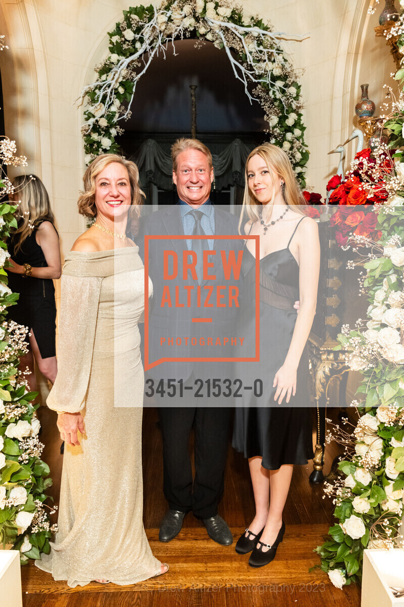 Francesca Vietor, Chris Vietor, Chiara Hertsgaard, Photo #3451-21532-0