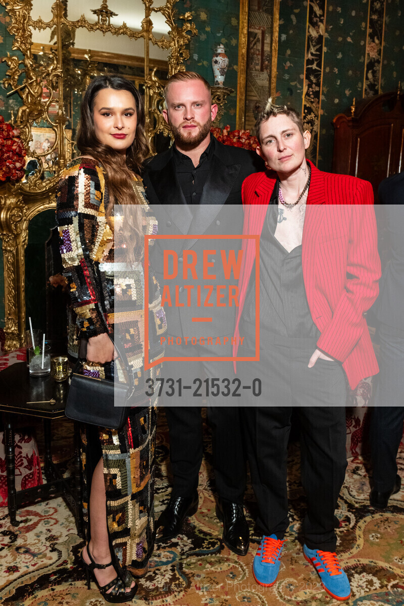 Grace Getty, August Getty, Nats Getty, Gordon Getty's 90th Birthday Party, Private Residence, December 16th, 2023, Photo #3731-21532-0 Grace Getty, August Getty, Nats Getty, Photo #3731-21532-0
