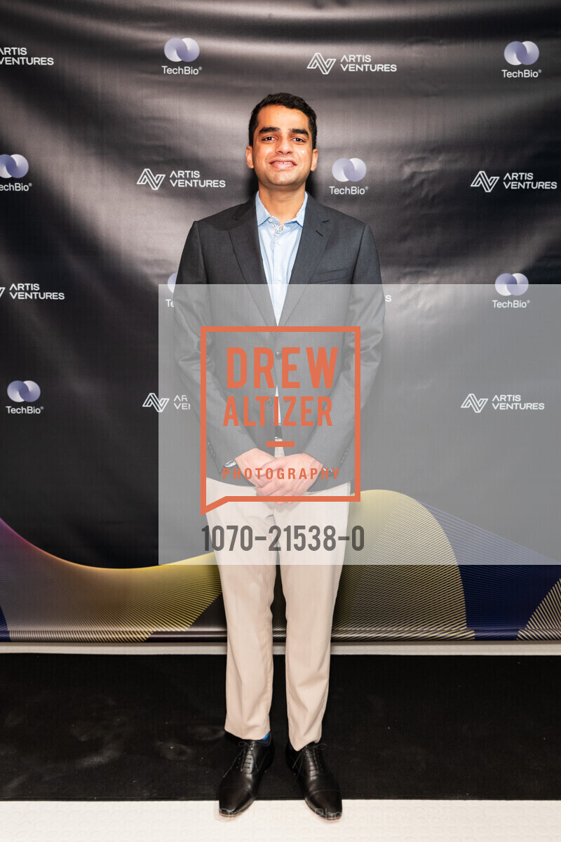 Niraj Mehta, ARTIS Ventures TechBio Cocktail Hour 2024, ARTIS Ventures. 499 Jackson St, SF, CA 94111 US, January 7th, 2024, Photo #1070-21538-0 Niraj Mehta, Photo #1070-21538-0