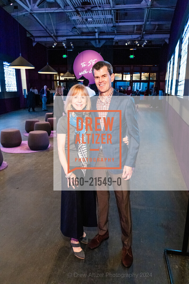 Kate Mitchell, Wes Mitchell, FOG Design + Art Preview Gala, Fort Mason Center Festival Pavilion. SF, CA 94123 US, January 17th, 2024, Photo #1160-21549-0 Kate Mitchell, Wes Mitchell, Photo #1160-21549-0