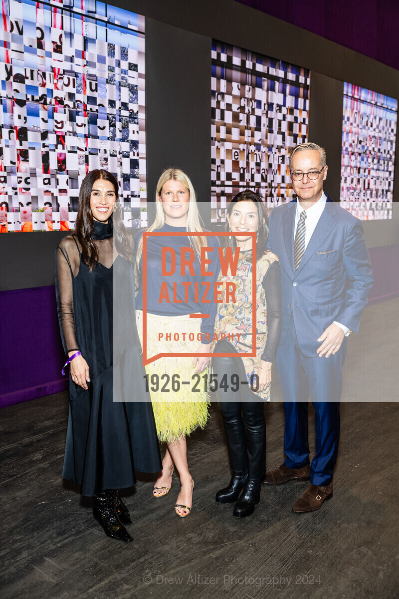 Brittany Pattner, Sarah Wendell Sherrill, Susan Swig, Douglas Durkin, FOG Design + Art Preview Gala, Fort Mason Center Festival Pavilion. SF, CA 94123 US, January 17th, 2024, Photo #1926-21549-0 Brittany Pattner, Sarah Wendell Sherrill, Susan Swig, Douglas Durkin, Photo #1926-21549-0