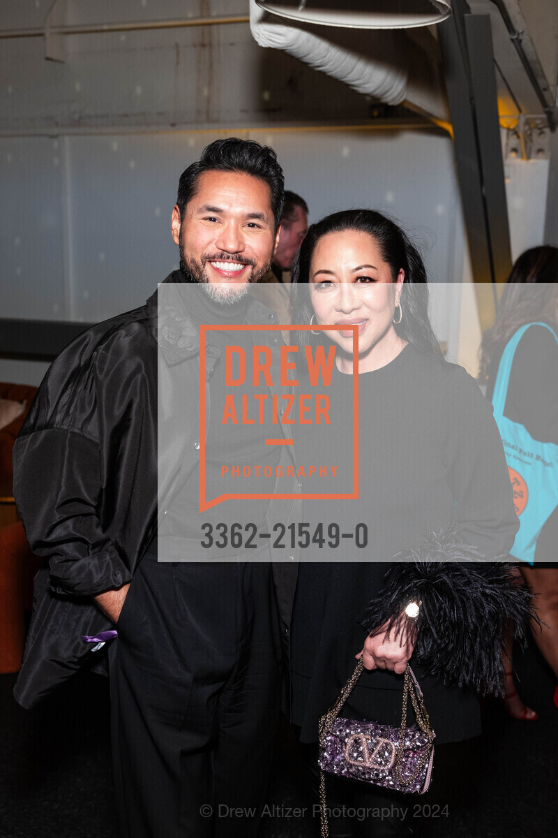 Ian Raz, Vanessa Mar, FOG Design + Art Preview Gala, Fort Mason Center Festival Pavilion. SF, CA 94123 US, January 17th, 2024, Photo #3362-21549-0 Ian Raz, Vanessa Mar, Photo #3362-21549-0
