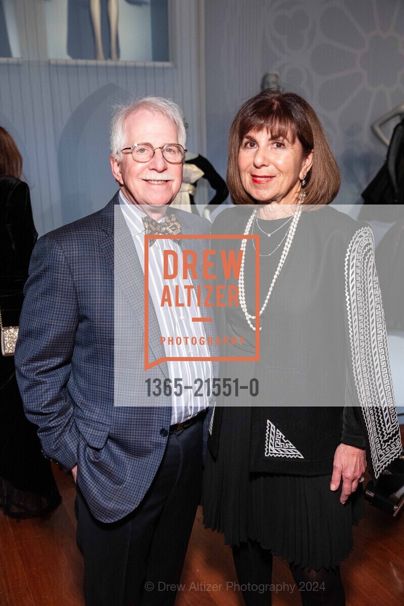 Bob Newman, Jan Newman, FAMSF FASHIONING SAN FRANCISCO Opening 2024, de Young Museum. 50 Hagiwara Tea Garden Dr, SF, CA 94118 US, January 18th, 2024, Photo #1365-21551-0 Bob Newman, Jan Newman, Photo #1365-21551-0