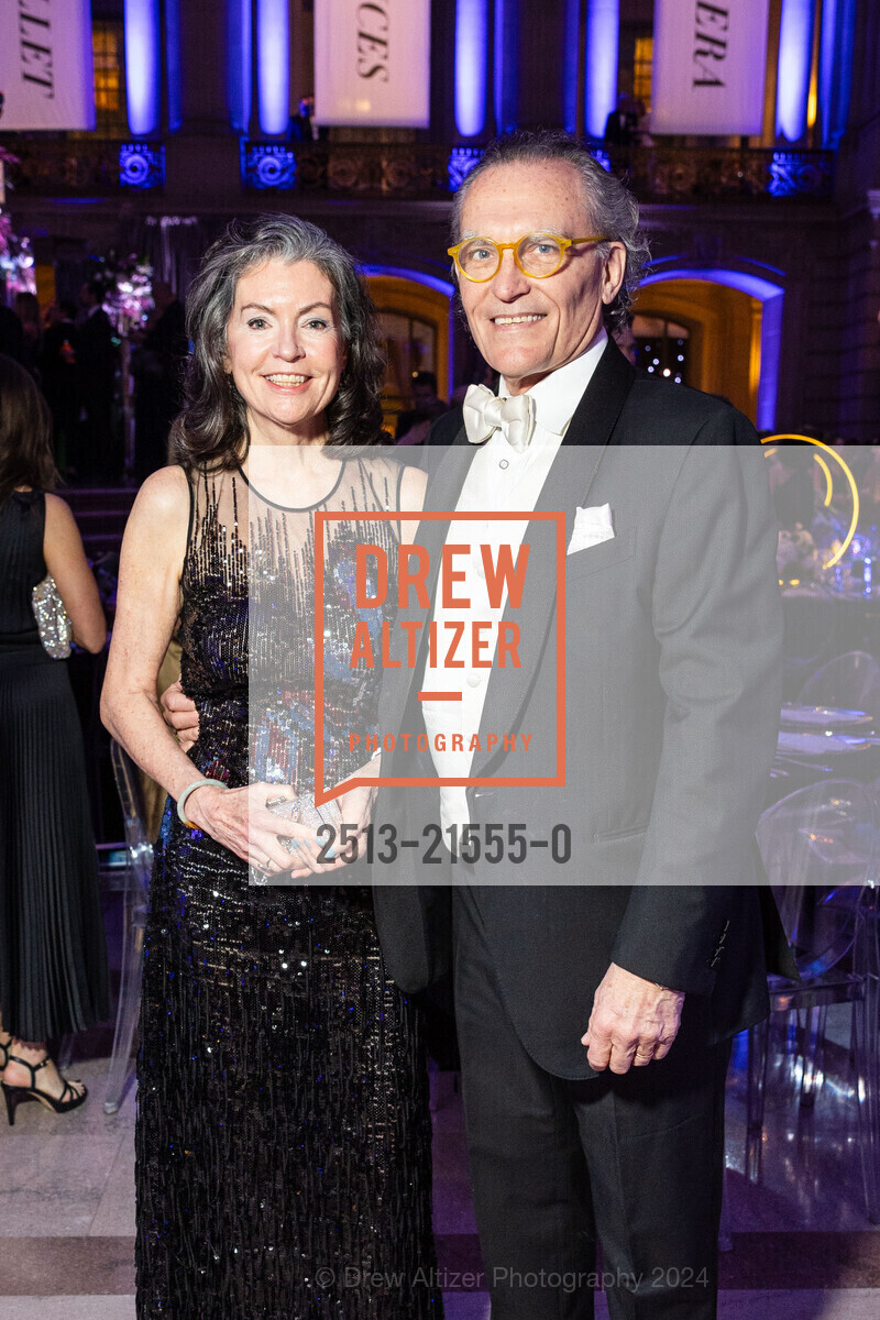 Elizabeth Birka-White, David Birka-White, San Francisco Ballet Gala Opening Celebration 2024, San Francisco City Hall. 1 Dr Carlton B Goodlett Pl, SF, CA 94102 US, January 24th, 2024, Photo #2513-21555-0 Elizabeth Birka-White, David Birka-White, Photo #2513-21555-0