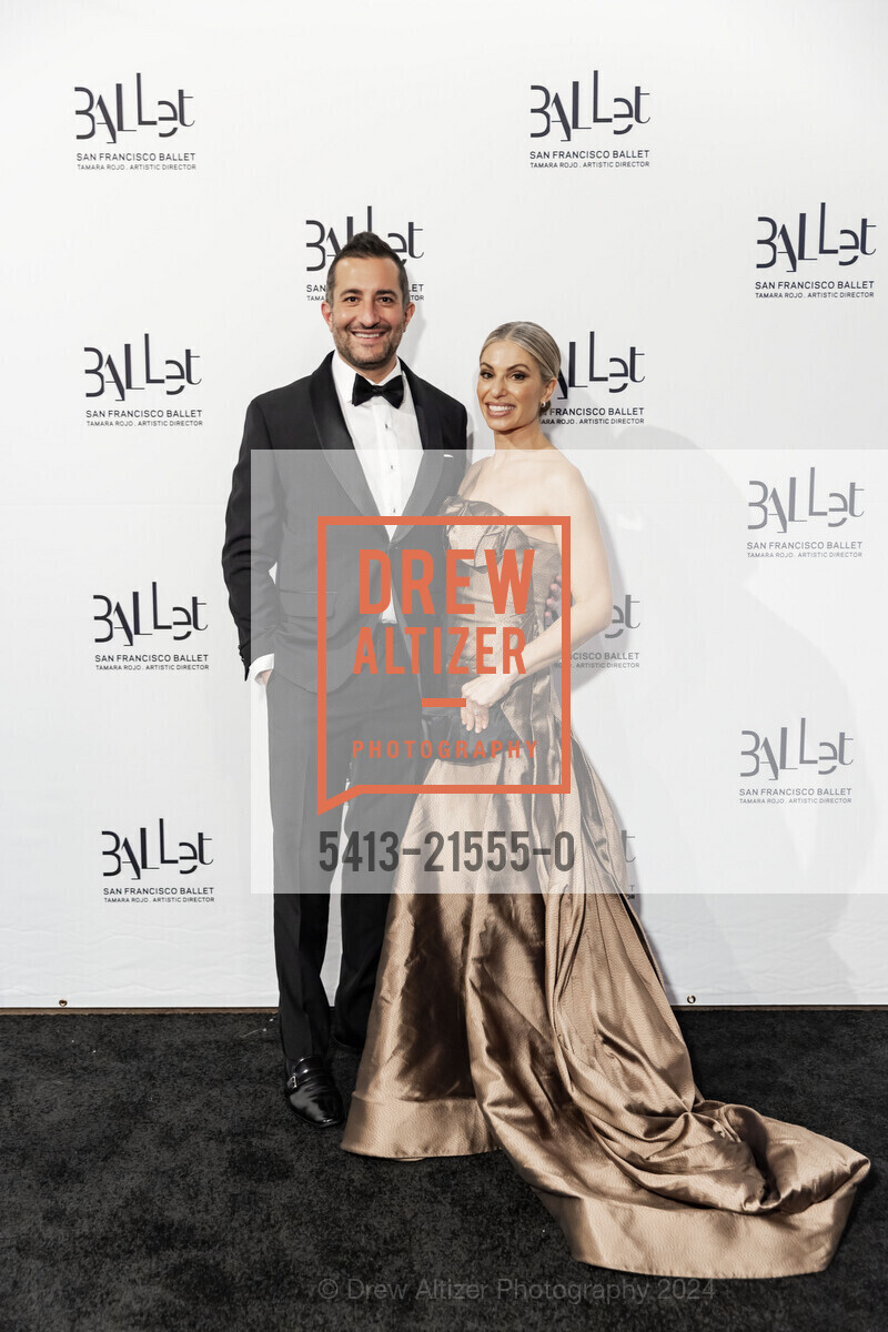 Brian Andrews, Cynthia Singerman, San Francisco Ballet Gala Opening Celebration 2024, San Francisco City Hall. 1 Dr Carlton B Goodlett Pl, SF, CA 94102 US, January 24th, 2024, Photo #5413-21555-0 Brian Andrews, Cynthia Singerman, Photo #5413-21555-0