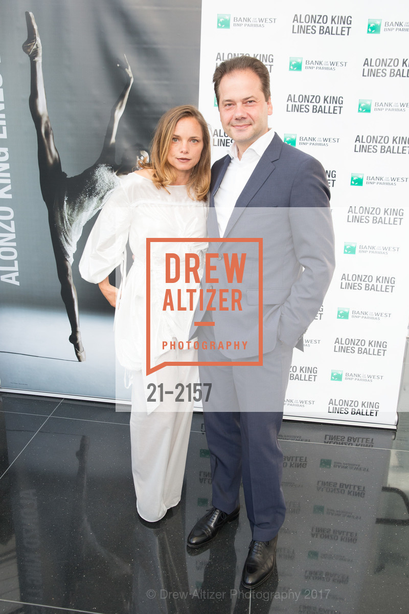 Nina Hollein, Max Hollein, Alonzo King Lines Ballet 2017 Spring Gala, San Francisco, April 11th, 2018, Photo #21-2157 Nina Hollein, Max Hollein, Photo #21-2157