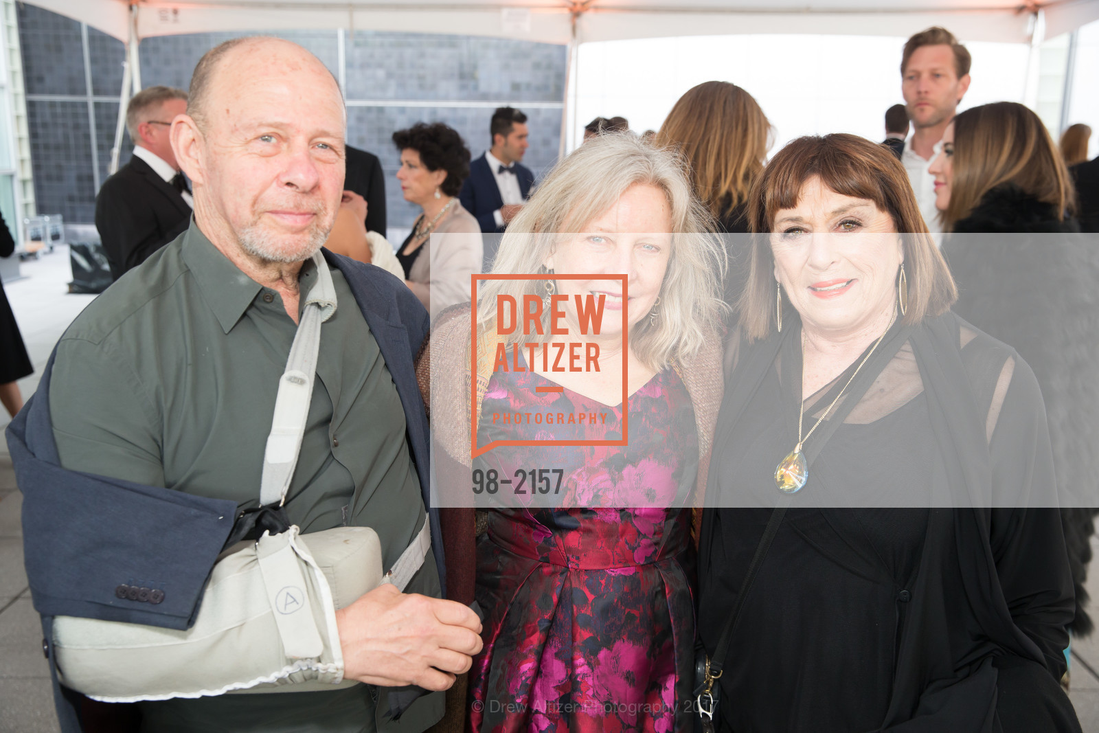 Stu Hanlon, Kay Eleweski, Eunice Stuart, Alonzo King Lines Ballet 2017 Spring Gala, Yerba Buena Center for the Arts Theater & Forum. 701 Mission Street, May 6th, 2017, Photo #98-2157 Stu Hanlon, Kay Eleweski, Eunice Stuart, Photo #98-2157