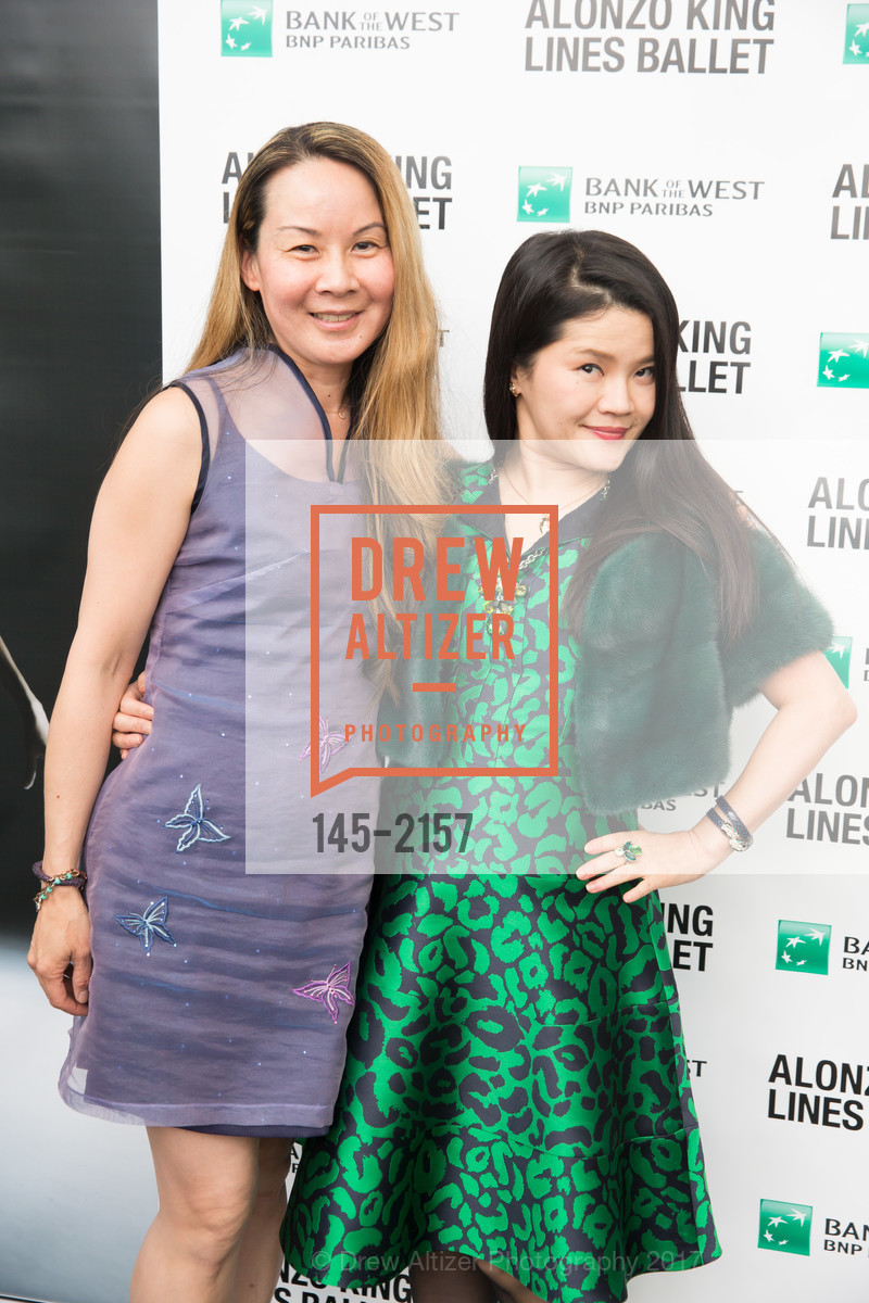Christine Chow, Aiko Inoue, Alonzo King Lines Ballet 2017 Spring Gala, Yerba Buena Center for the Arts Theater & Forum. 701 Mission Street, May 6th, 2017, Photo #145-2157 Christine Chow, Aiko Inoue, Photo #145-2157