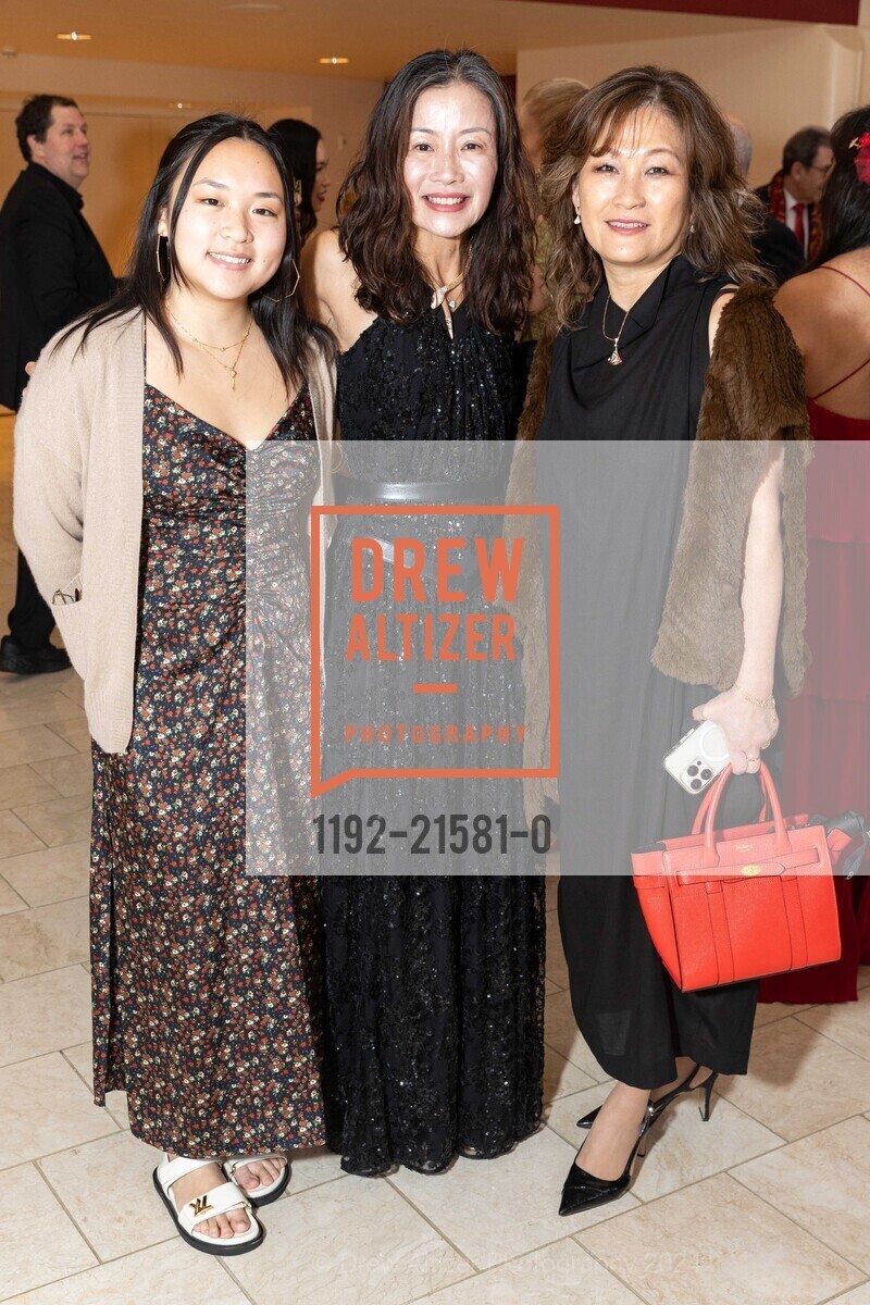 Charlotte Huang with Lilian Qian and Bernice Tsai