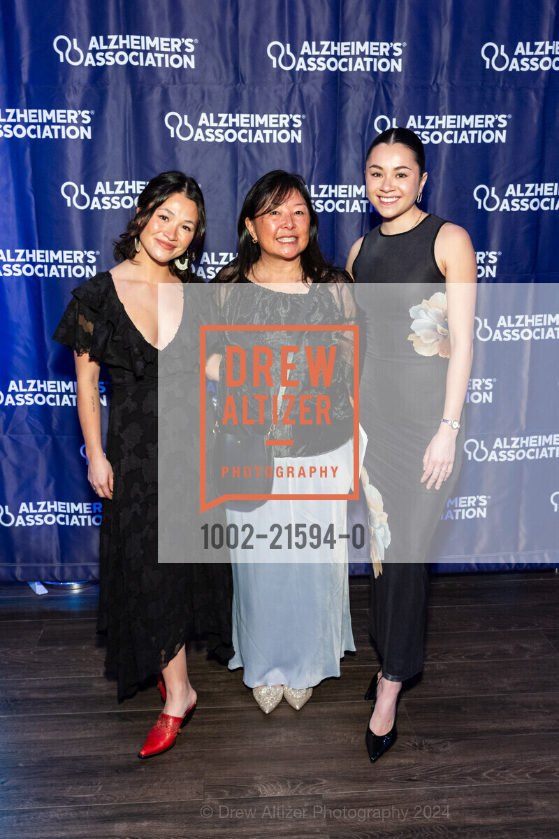 Delaney Inamine, Terry Mock, Gabrielle Inamine, Photo #1002-21594-0