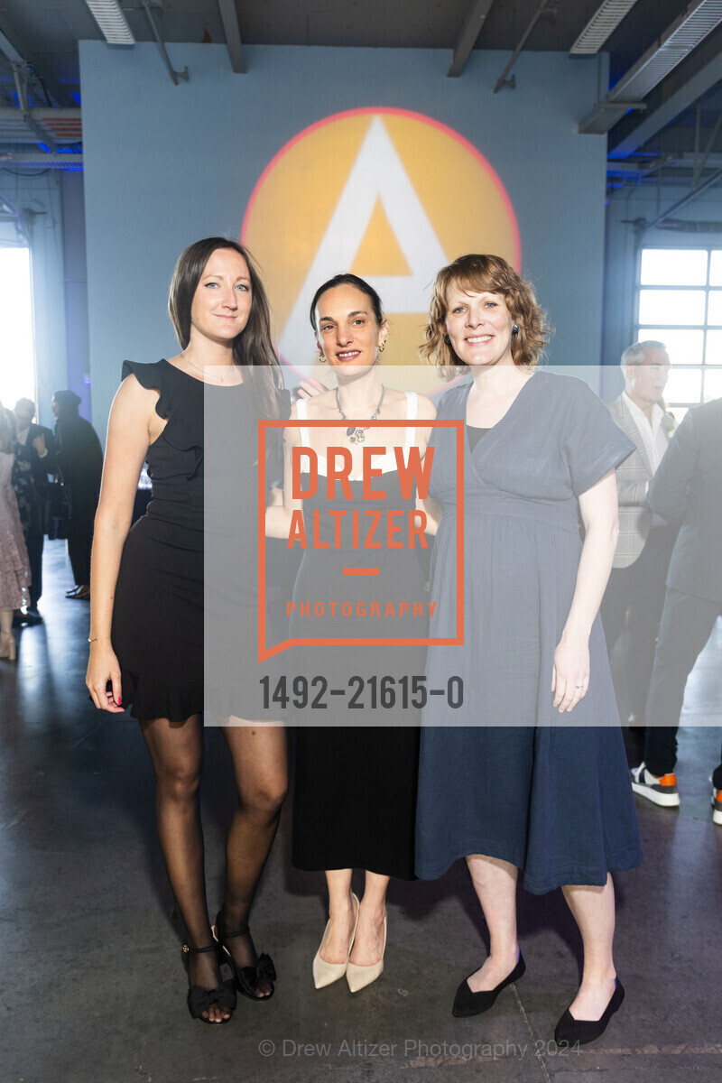 Eva Greger, Halleli Toder, Fiona Lundy, Spectrum Gala and Art Auction 2024, Pier 27. Pier 27, The Embarcadero, SF, CA 94111 US, March 14th, 2024, Photo #1492-21615-0 Eva Greger, Halleli Toder, Fiona Lundy, Photo #1492-21615-0