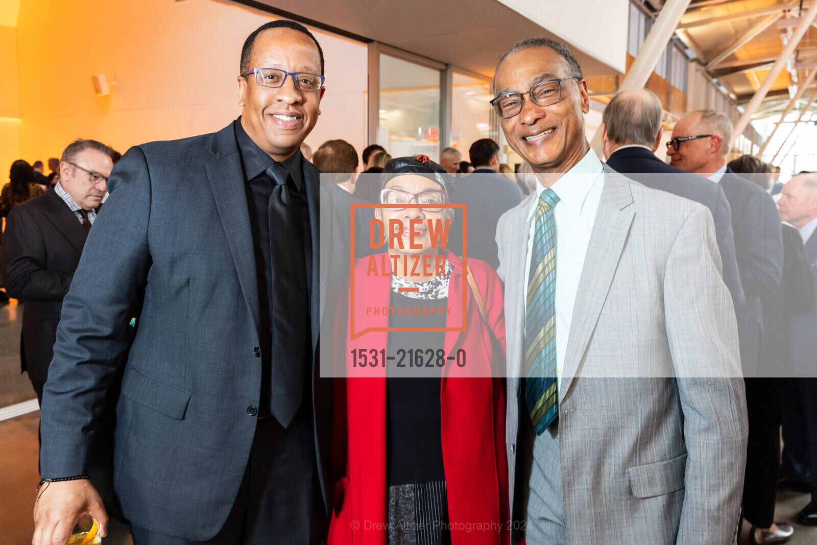 Damian Wilmot, Sarajane Miller-Wheeler, Calvin Wheeler, California College of the Arts 2024 Gala, California College of the Arts (CCA). 1111 8th St, SF, CA 94107 US, March 21st, 2024, Photo #1531-21628-0 Damian Wilmot, Sarajane Miller-Wheeler, Calvin Wheeler, Photo #1531-21628-0