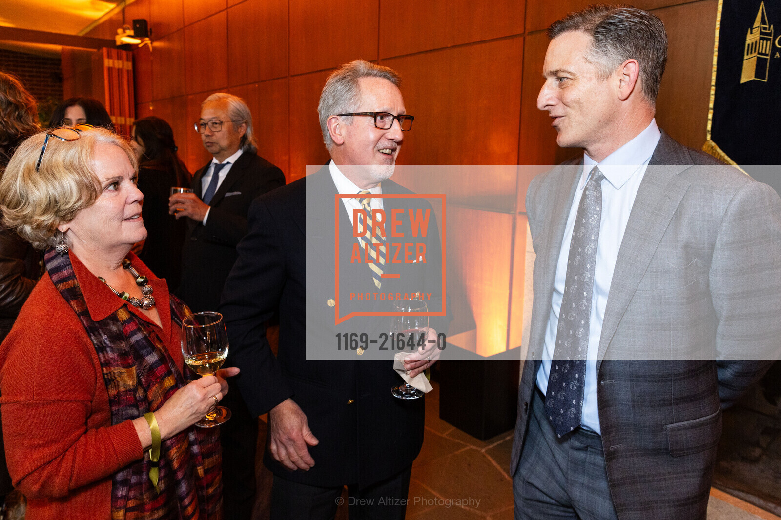Carolyn Muir, Kenneth Kuchman, Jeremy Geffen, Cal Performances Gala 2024, Cal Performances. 101 Zellerbach Hall, Berkeley, CA 94720 US, Photo #1169-21644-0 Carolyn Muir, Kenneth Kuchman, Jeremy Geffen, Photo #1169-21644-0