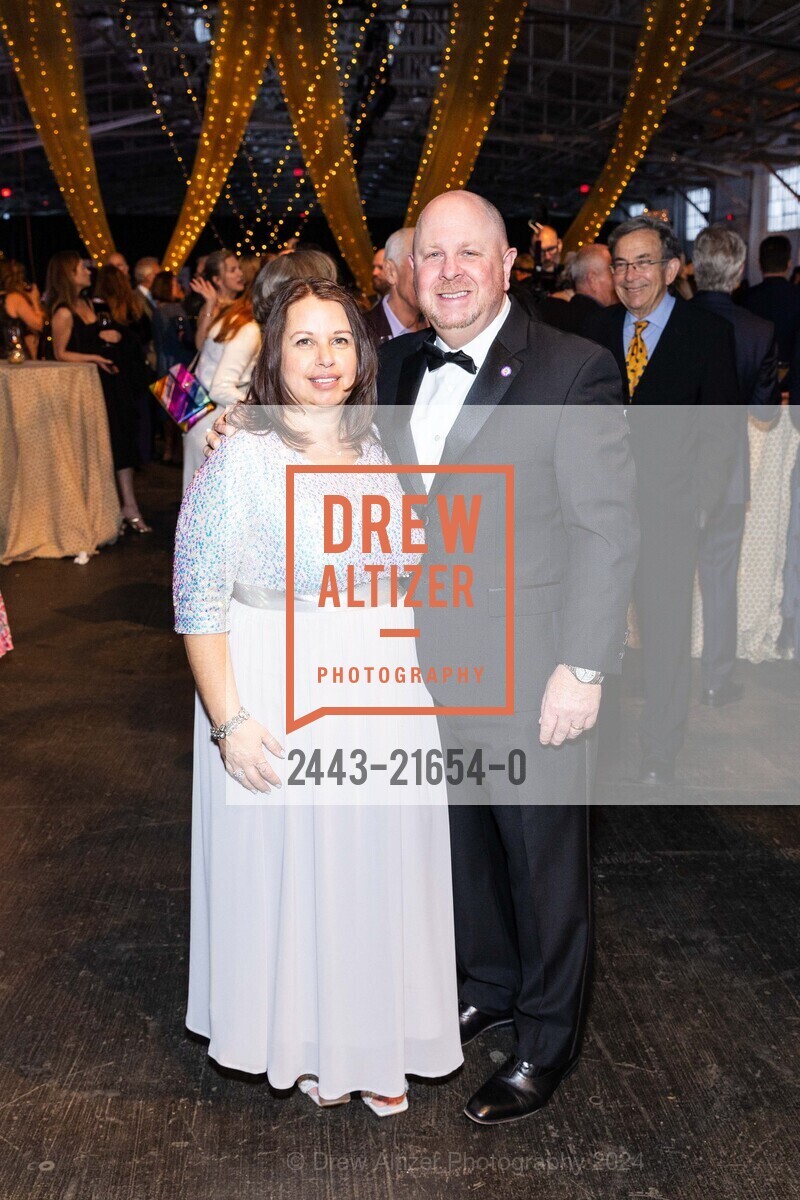 Monica Devincenzi, Rob Devincenzi, Photo #2443-21654-0