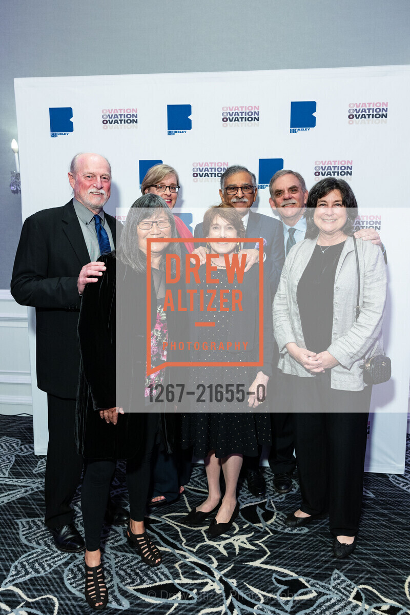 Robert Kelley, Ev Shiro, Anne Holmes, Peggy Dalal, Yogen Dalal, Renee Greenstein, Mark Greenstein, Ovation Gala, The Ritz-Carlton, San Francisco. 600 Stockton St, SF, CA 94108 US, April 13th, 2024, Photo #1267-21655-0 Robert Kelley, Ev Shiro, Anne Holmes, Peggy Dalal, Yogen Dalal, Renee Greenstein, Mark Greenstein, Photo #1267-21655-0