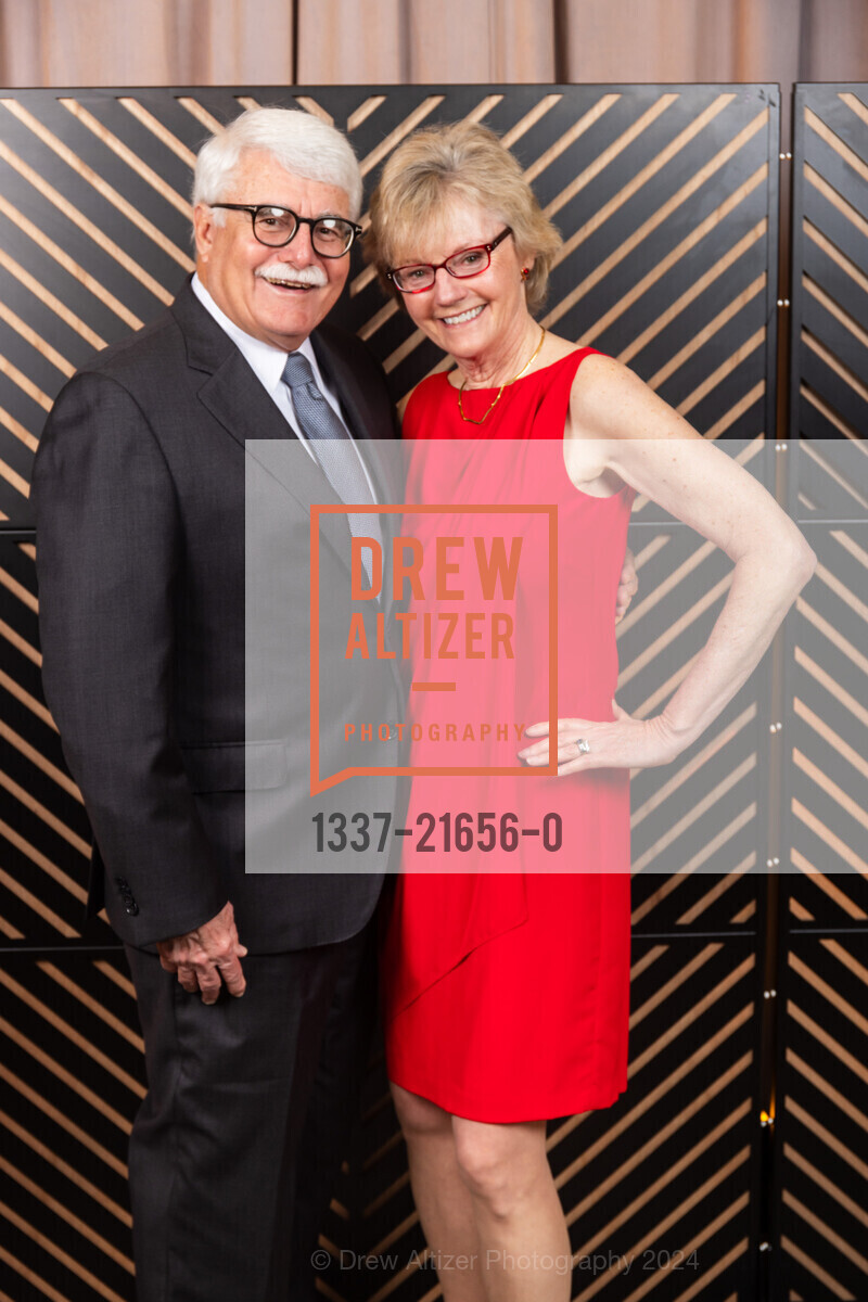 Tom Silva, Cindy Silva, SYMPHONY SUPPER CLUB benefitting the California Symphony, Claremont Club & Spa - A Fairmont Hotel. 41 Tunnel Rd, Berkeley, CA 94705 US, April 13th, 2024, Photo #1337-21656-0 Tom Silva, Cindy Silva, Photo #1337-21656-0