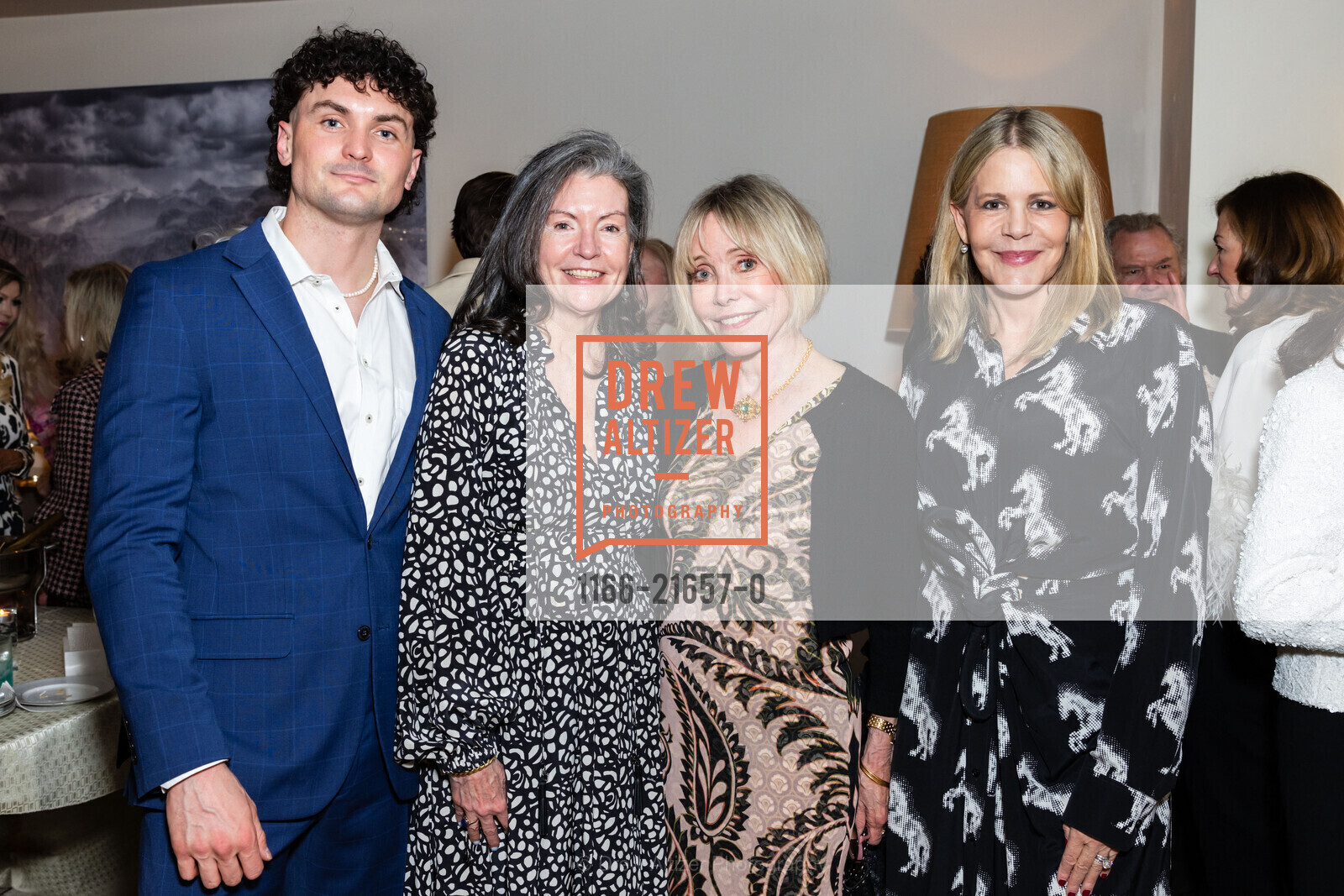 Will Birka-White, Elizabeth Birka-White, Merrill Randol, Mary Beth Shimmon, Private Reception for San Francisco Opera Guild x Michael Kors Fashion Presentation, Private Residence, Photo #1166-21657-0 Will Birka-White, Elizabeth Birka-White, Merrill Randol, Mary Beth Shimmon, Photo #1166-21657-0