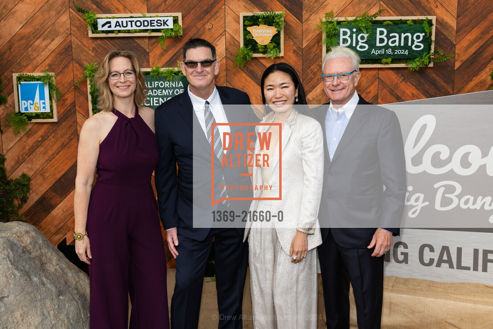 Amber Mace, Scott Sampson, Ella Qing Hou, Sandy Miller, California Academy of Science's BIG BANG GALA 2024, California Academy of Sciences. 55 Music Concourse Dr, SF, CA 94118 US, April 18th, 2024, Photo #1369-21660-0 Amber Mace, Scott Sampson, Ella Qing Hou, Sandy Miller, Photo #1369-21660-0
