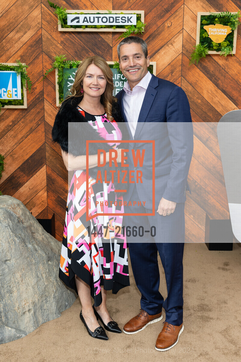 Lisa Crowfoot, Wade Crowfoot, Photo #1447-21660-0