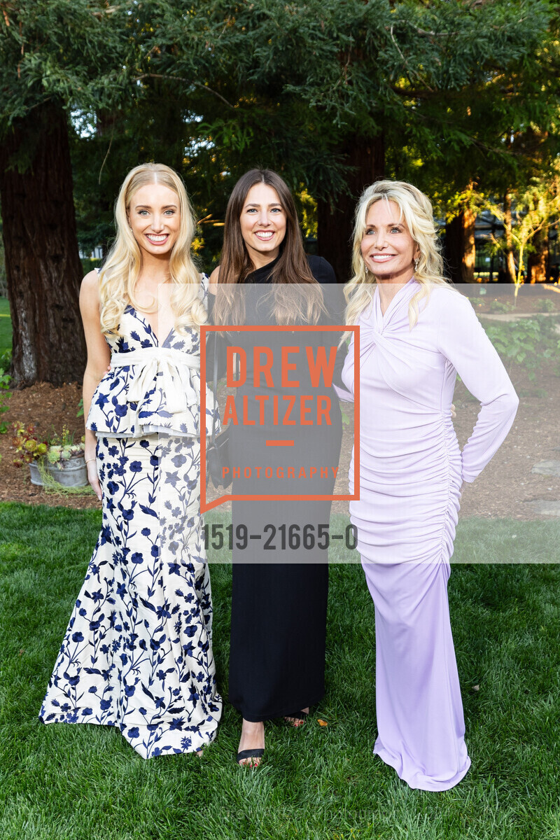 Rainey Lancaster Hoag, Tiffany Loer, Kathy Dahl, Photo #1519-21665-0