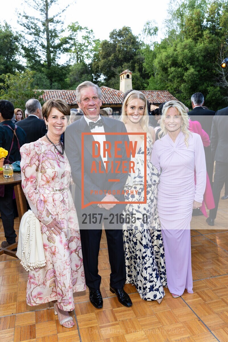 Betsy McKiernan, Jim Dahl, Rainey Lancaster Hoag, Kathy Dahl, Part The Cloud Gala 2024, Private Residence, April 19th, 2024, Photo #2157-21665-0 Betsy McKiernan, Jim Dahl, Rainey Lancaster Hoag, Kathy Dahl, Photo #2157-21665-0