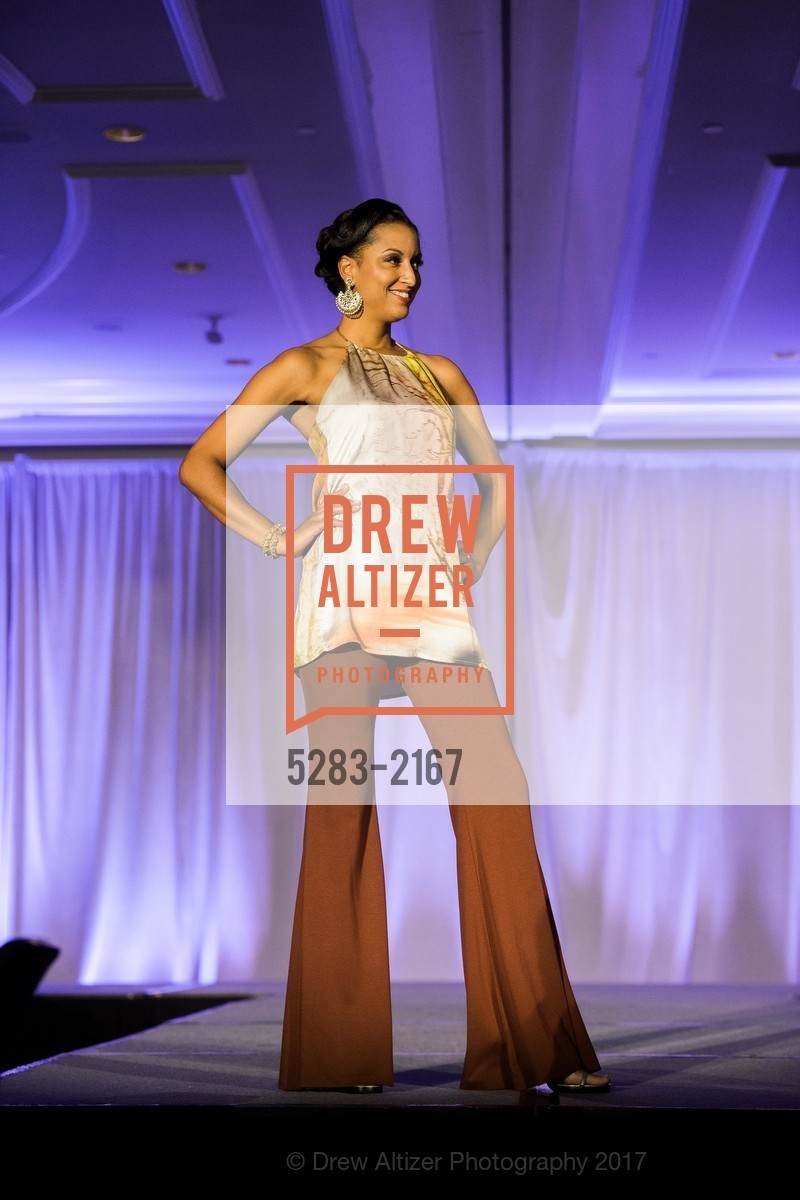 Runway, Wine Women and Shoes 2017, Ritz-Carlton. 600 Stockton St, San Francisco, CA 94108, May 7th, 2017, Photo #5283-2167 Runway, Photo #5283-2167