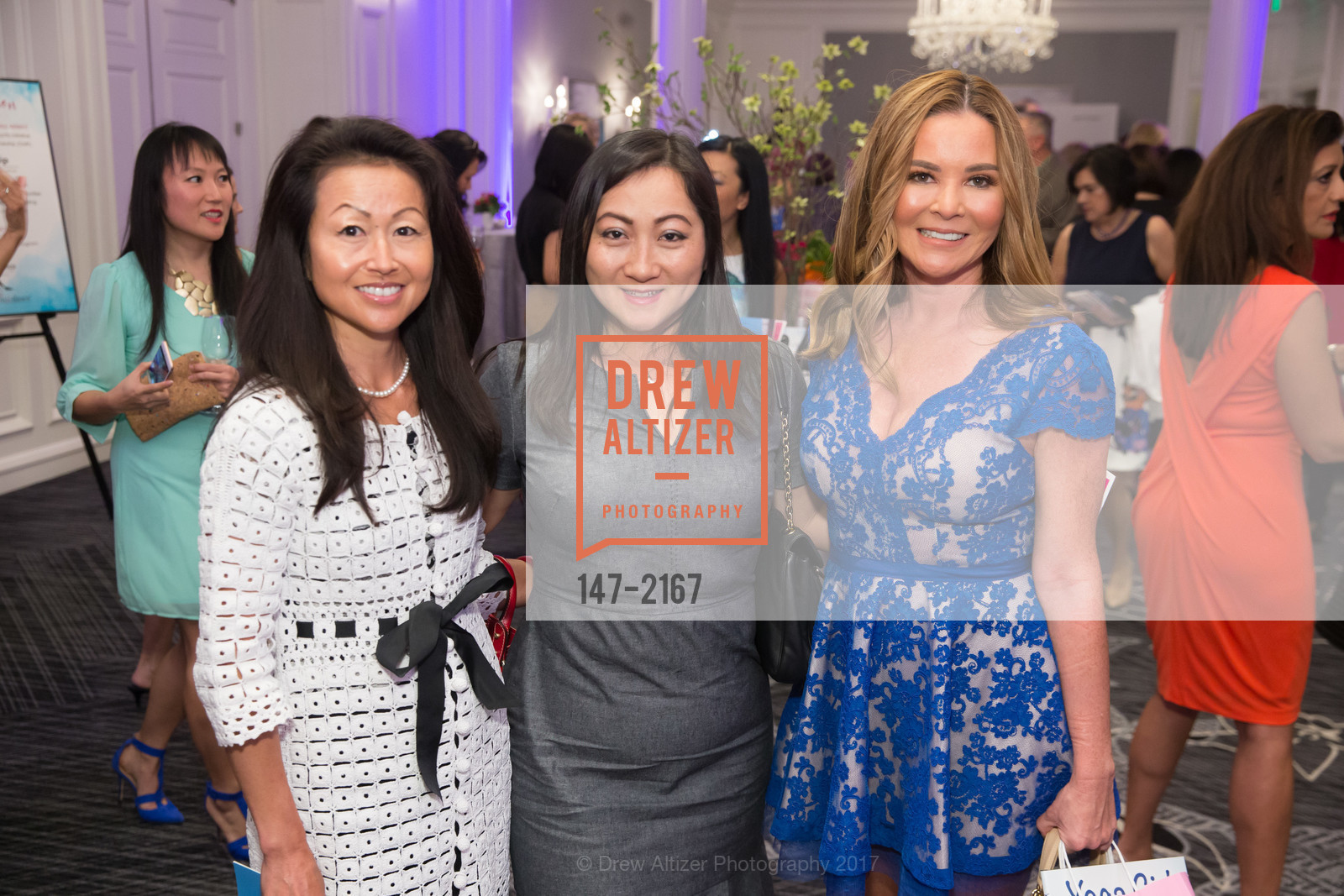 Tomoko Wada, Judy Davies, Wine Women and Shoes 2017, Ritz-Carlton. 600 Stockton St, San Francisco, CA 94108, May 7th, 2017, Photo #147-2167 Tomoko Wada, Judy Davies, Photo #147-2167