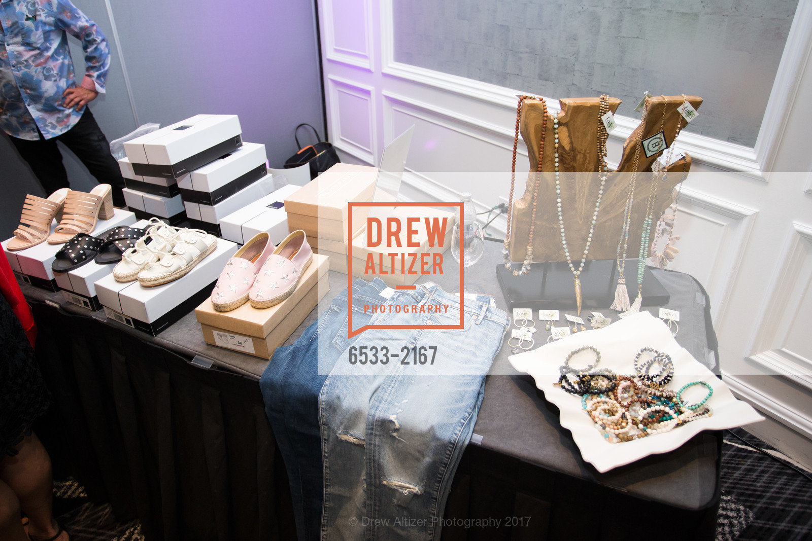 Atmosphere, Wine Women and Shoes 2017, Ritz-Carlton. 600 Stockton St, San Francisco, CA 94108, May 7th, 2017, Photo #6533-2167 Atmosphere, Photo #6533-2167