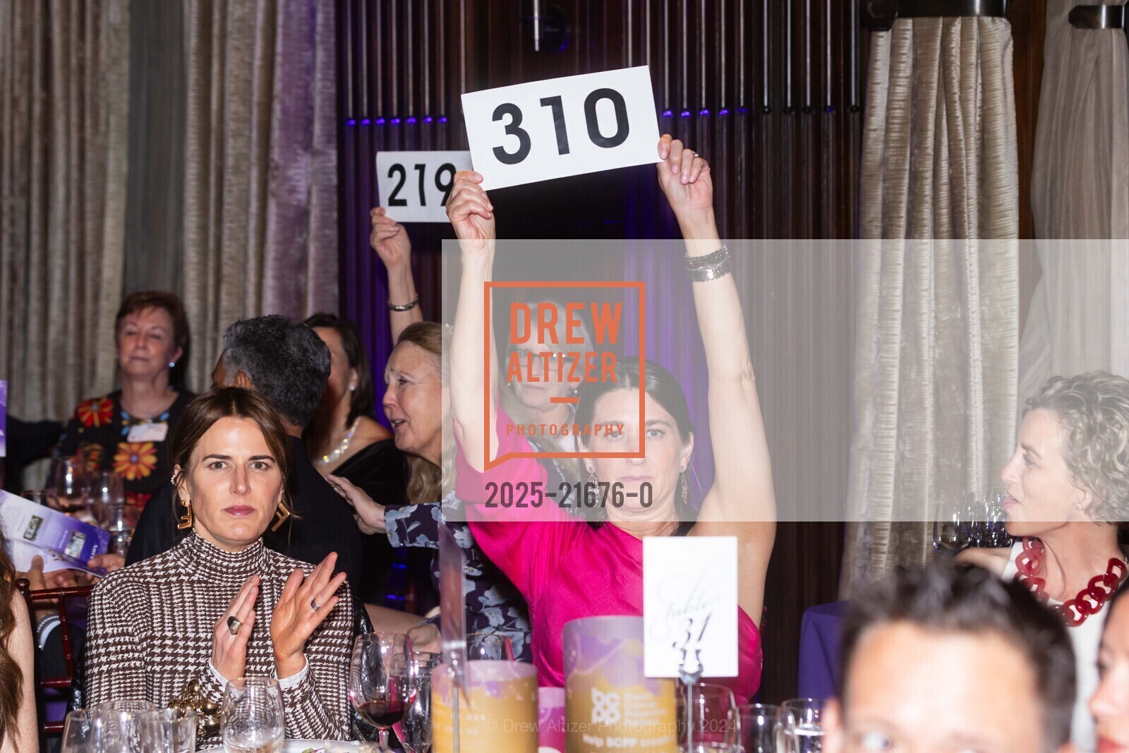 Lynn Olson, Breast Cancer Prevention Partners' LUMINARY GALA, The Julia Morgan Ballroom. 465 California St, SF, CA 94104 US, April 25th, 2024, Photo #2025-21676-0 Lynn Olson, Photo #2025-21676-0