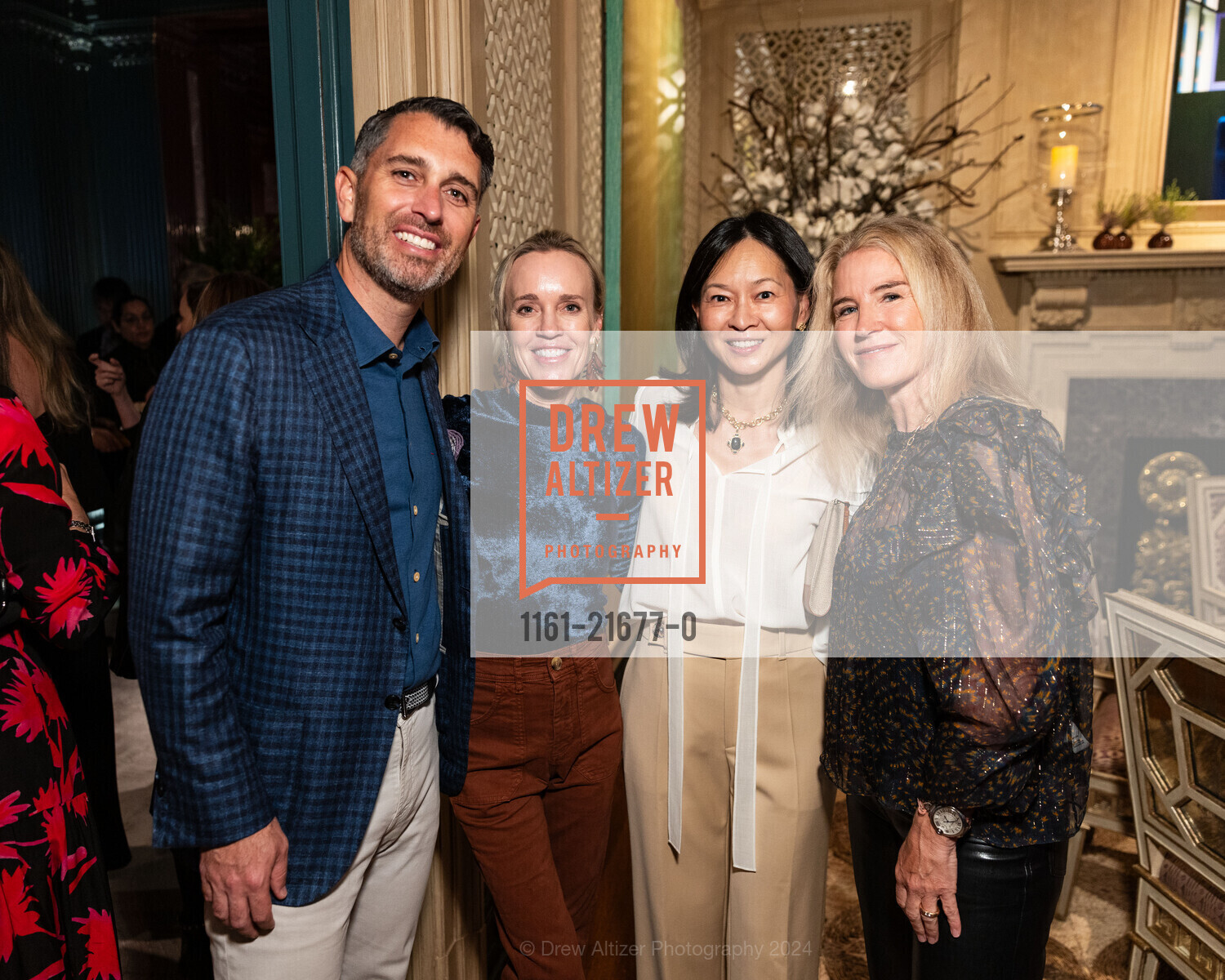 Heidi Castelein, Lily Beischer, Summer Tompkins Walker, Photo #1161-21677-0