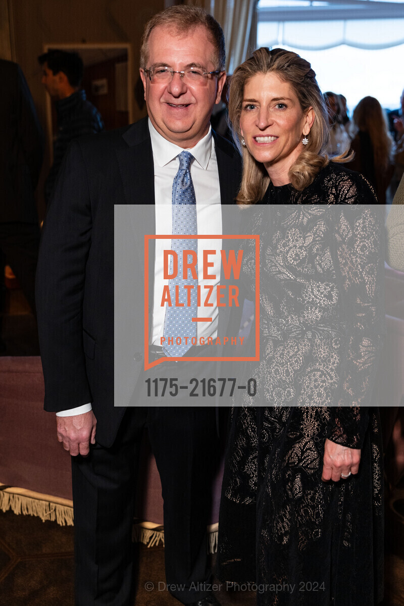 Alex Slusky, Danna Slusky, 2024 San Francisco Decorator Showcase Patron Preview Gala, Private Residence, April 25th, 2024, Photo #1175-21677-0 Alex Slusky, Danna Slusky, Photo #1175-21677-0