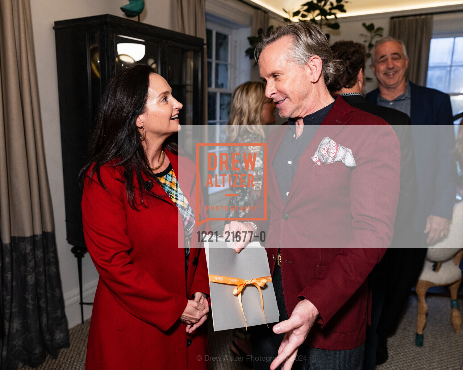 Angelina Alioto-Grace, Jay Jeffers, 2024 San Francisco Decorator Showcase Patron Preview Gala, Private Residence, April 25th, 2024, Photo #1221-21677-0 Angelina Alioto-Grace, Jay Jeffers, Photo #1221-21677-0