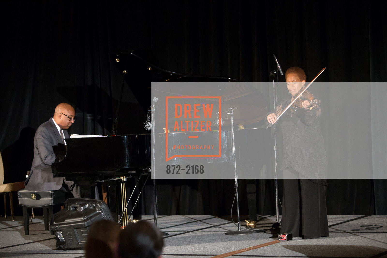Xavier Davis, Regina Carter, A Salute to the Joy of Making Music: Community Music Center's Spring Gala, Four Seasons Hotel San Francisco. 757 Market St, San Francisco, CA 94103, May 8th, 2017, Photo #872-2168 Xavier Davis, Regina Carter, Photo #872-2168
