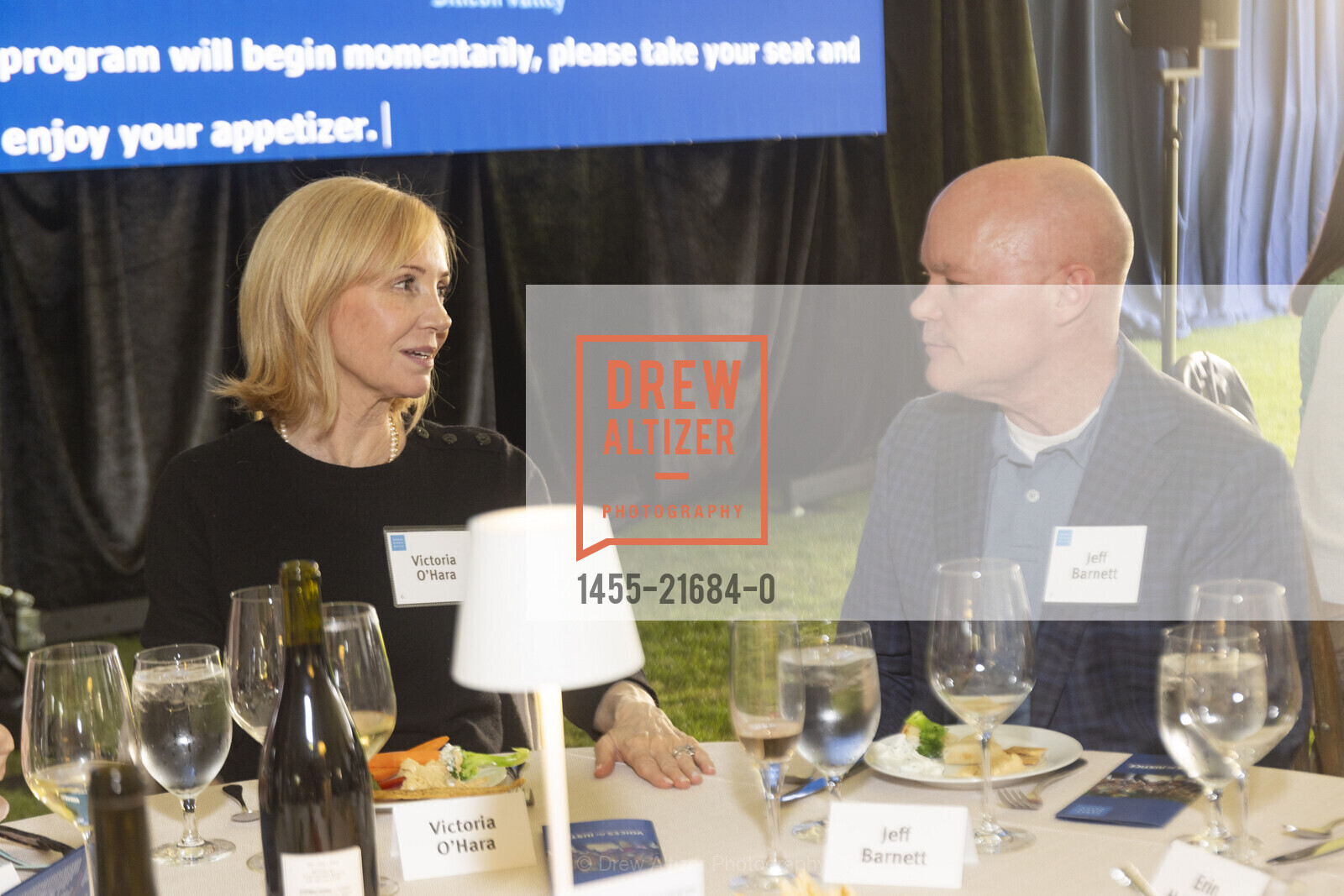 Victoria O'Hara, Jeff Barnett, Human Rights Watch Annual Fundraising Dinner, Menlo Circus Club. 190 Park Ln, Atherton, CA 94027 US, May 1st, 2024, Photo #1455-21684-0 Victoria O'Hara, Jeff Barnett, Photo #1455-21684-0