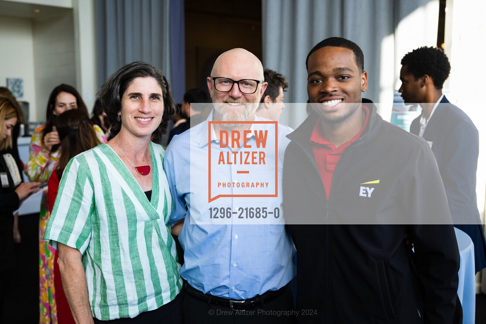 Lisa D'Acquisto, Mark D'Acquisto, Jaden Melton Dreher, Enterprise for Youth Heroes at Work 2024, Terra Gallery & Event Venue. 511 Harrison St, SF, CA 94105 US, May 1st, 2024, Photo #1296-21685-0 Lisa D'Acquisto, Mark D'Acquisto, Jaden Melton Dreher, Photo #1296-21685-0