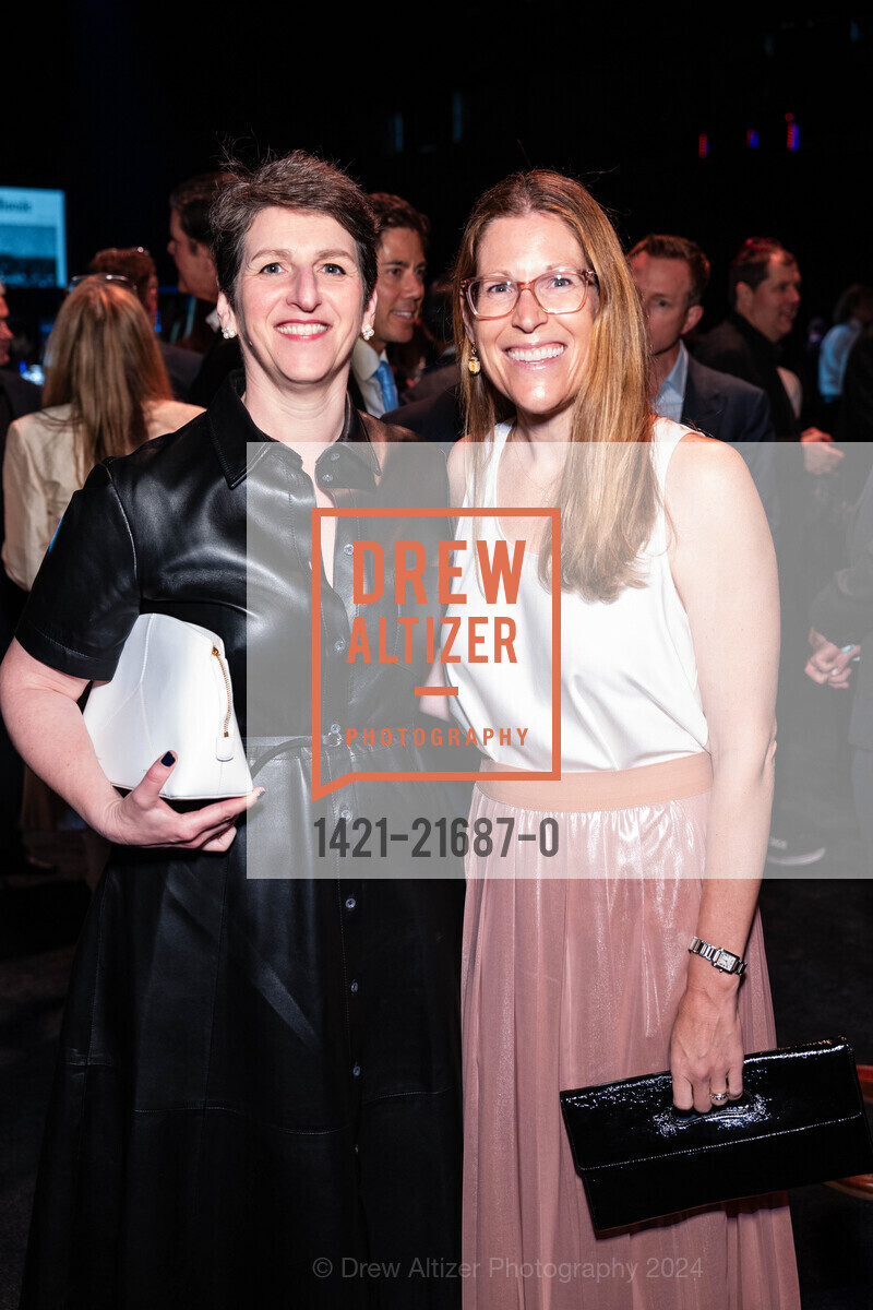 Carey Lifschultz, Leah Spero, Tipping Point Benefit 2024, San Francisco Armory, May 2nd, 2024, Photo #1421-21687-0 Carey Lifschultz, Leah Spero, Photo #1421-21687-0