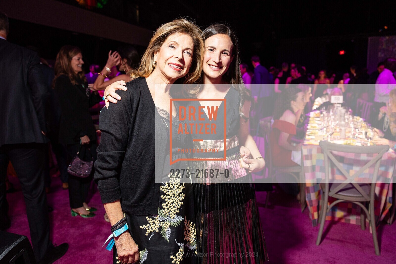 Lydia Shorenstein, Sandra Shorenstein, Tipping Point Benefit 2024, San Francisco Armory, May 2nd, 2024, Photo #2273-21687-0 Lydia Shorenstein, Sandra Shorenstein, Photo #2273-21687-0