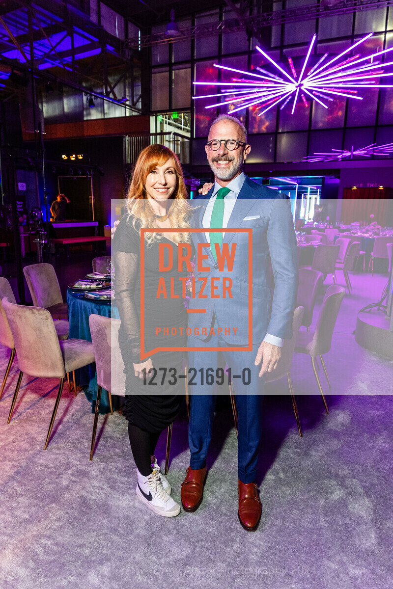 Kari Byron, Lindsay Bierman, Photo #1273-21691-0