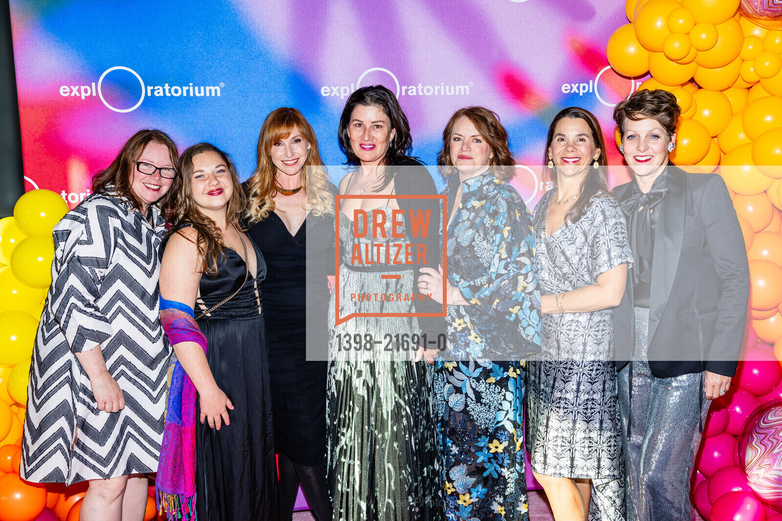 Laura Lindstrom, Mary Martin, Kari Byron, Jennifer Van Natta, Molly Naughton, Tina Boussard, Michelle Hansen, The Exploratorium's PHENOMENA(L) BALL 2024, The Exploratorium. Pier 15, San Francisco, CA 94111 US, May 3rd, 2024, Photo #1398-21691-0 Laura Lindstrom, Mary Martin, Kari Byron, Jennifer Van Natta, Molly Naughton, Tina Boussard, Michelle Hansen, Photo #1398-21691-0