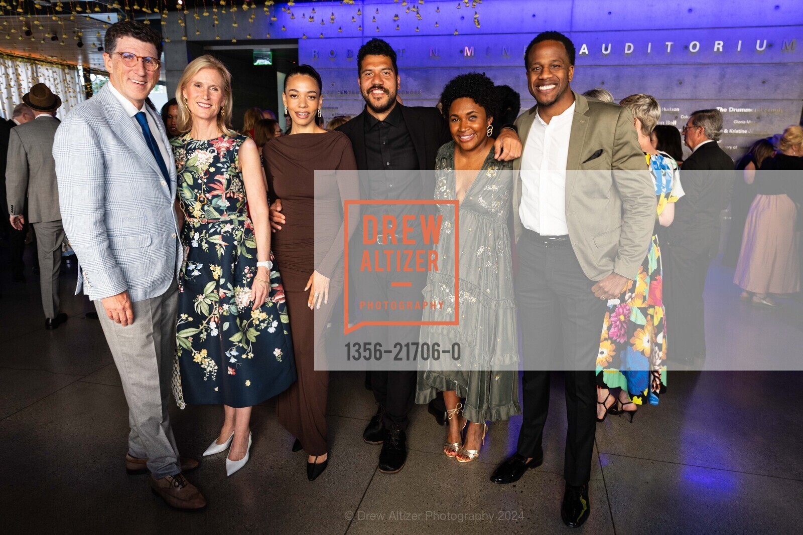 Mike Mauzé, Alison Mauzé, Aurora James, Benjamin Bronfman, Alisa Carmichael, Brian Carmichael, SFJAZZ Gala 2024 Honoring Patti Austin, SFJAZZ. 201 Franklin St, San Francisco, CA 94102, United States, May 9th, 2024, Photo #1356-21706-0 Mike Mauzé, Alison Mauzé, Aurora James, Benjamin Bronfman, Alisa Carmichael, Brian Carmichael, Photo #1356-21706-0