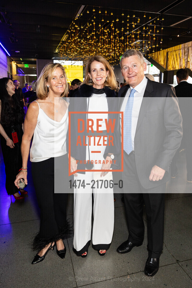 Erica Kelly, Catherine Stern, Jeremy Kelly, SFJAZZ Gala 2024 Honoring Patti Austin, SFJAZZ. 201 Franklin St, San Francisco, CA 94102, United States, May 9th, 2024, Photo #1474-21706-0 Erica Kelly, Catherine Stern, Jeremy Kelly, Photo #1474-21706-0