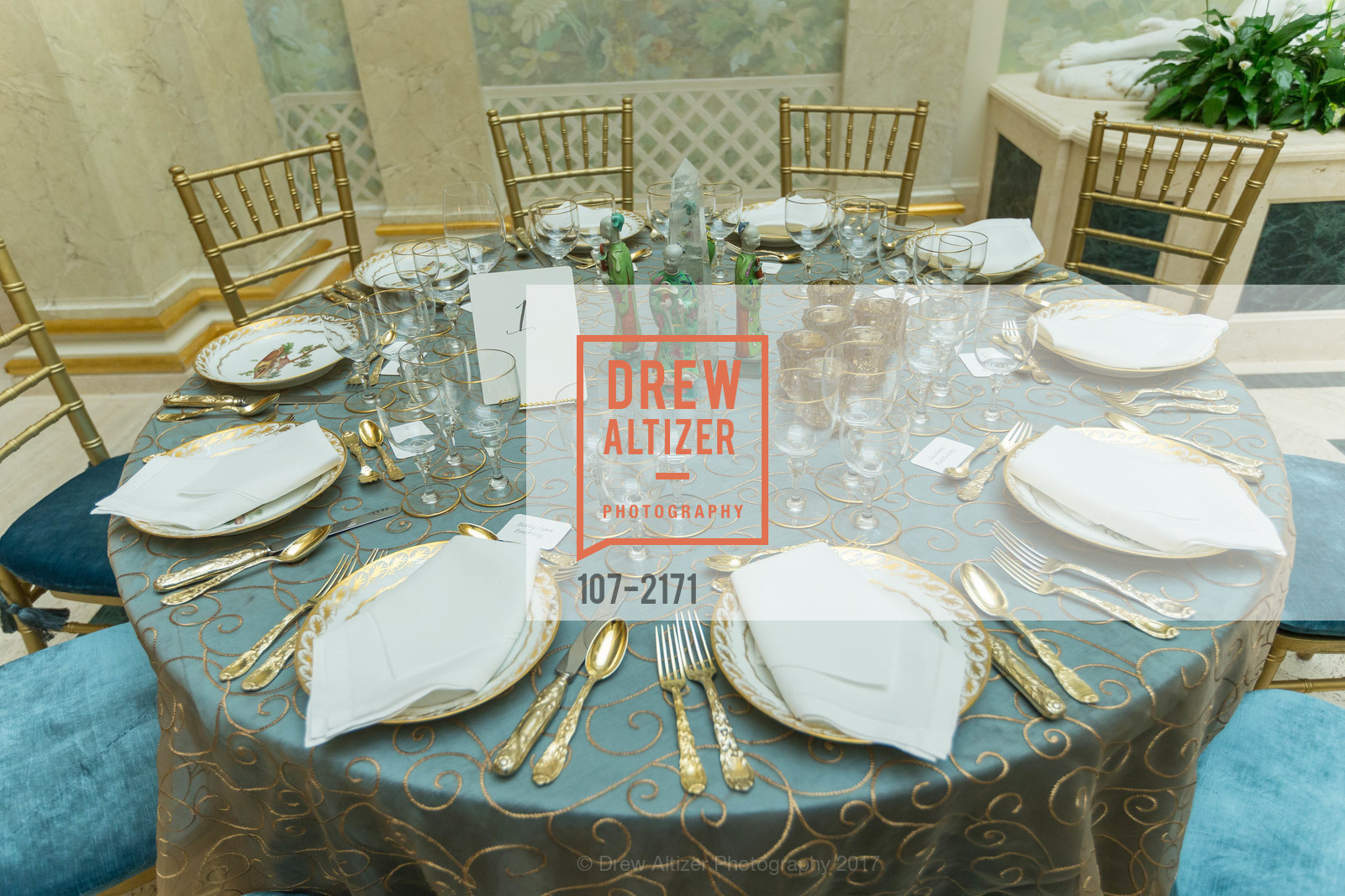 Atmosphere, Gordon and Ann Getty Host Craig Slaight's Retirement from ACT, Private Residence, May 8th, 2017, Photo #107-2171 Atmosphere, Photo #107-2171