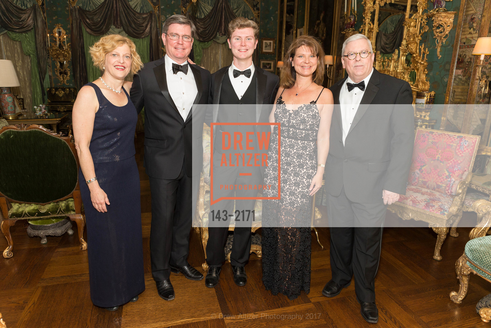 Carey Perloff, Charles Correll, Nathan Correll, Kristen Correll, Craig Slaight, Gordon and Ann Getty Host Craig Slaight's Retirement from ACT, Private Residence, May 8th, 2017, Photo #143-2171 Carey Perloff, Charles Correll, Nathan Correll, Kristen Correll, Craig Slaight, Photo #143-2171