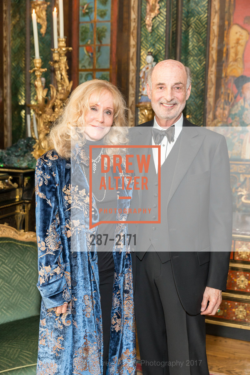Mary Swig, Steven Swig, Gordon and Ann Getty Host Craig Slaight's Retirement from ACT, Private Residence, May 8th, 2017, Photo #287-2171 Mary Swig, Steven Swig, Photo #287-2171